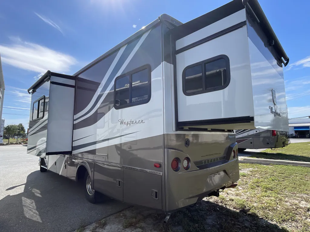 2019 Tiffin Wayfarer 25 QW, Photos photo 6