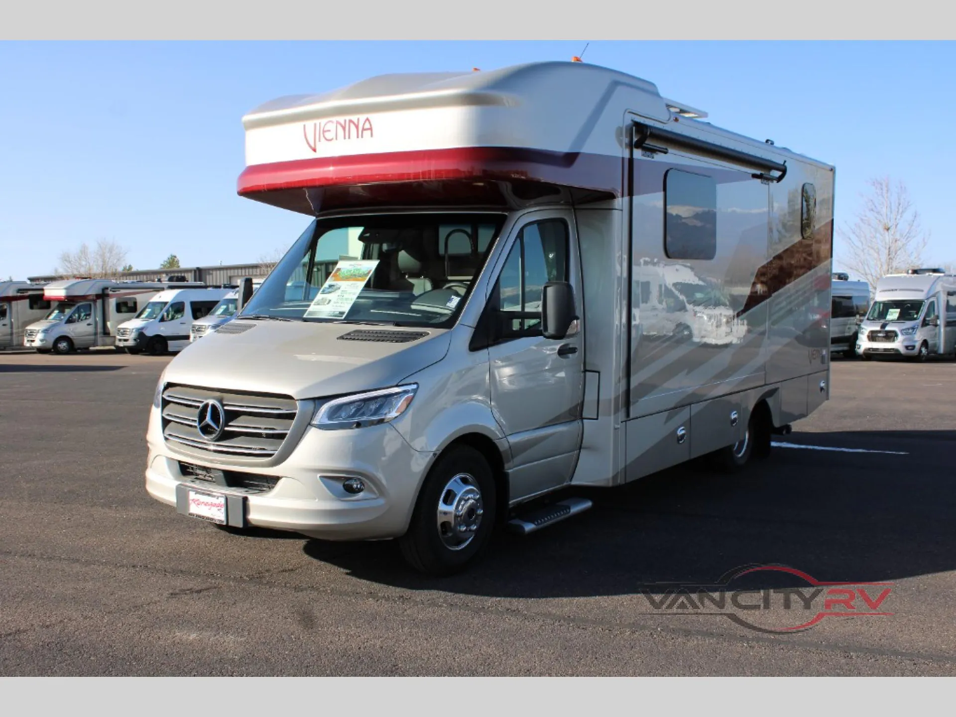 2025 Renegade RV Vienna 25DLC - Photo 2