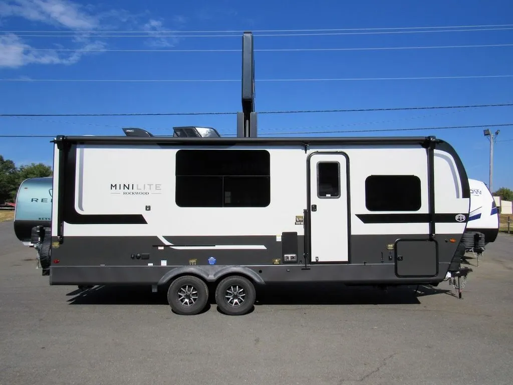 2026 Forest River Rockwood Mini Lite 2522FB - Photo 2