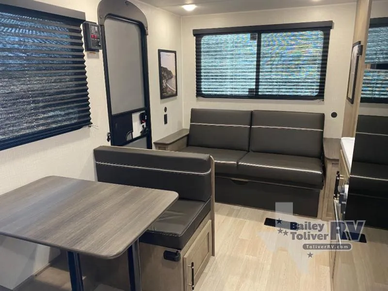 2027 Keystone Springdale 2100RL - Photo 3
