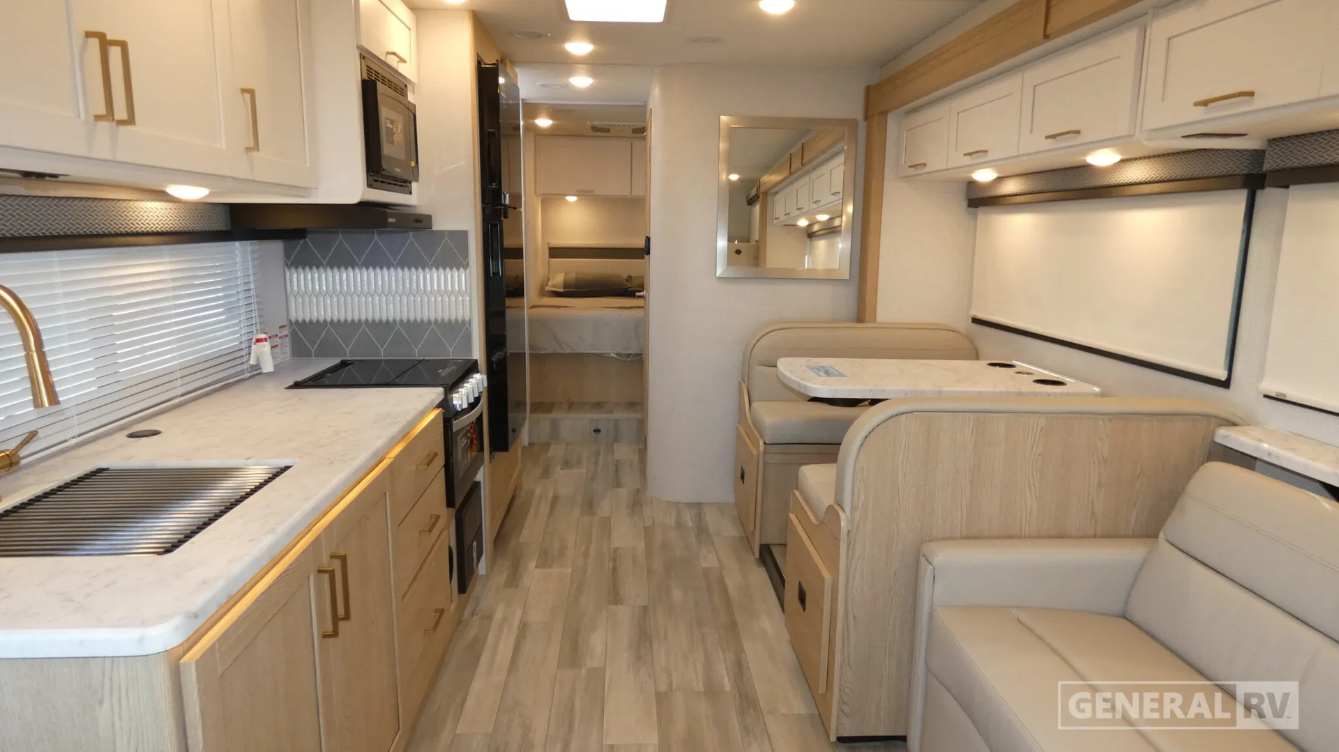 2026 Thor Motor Coach Four Winds 31H - Photo 3