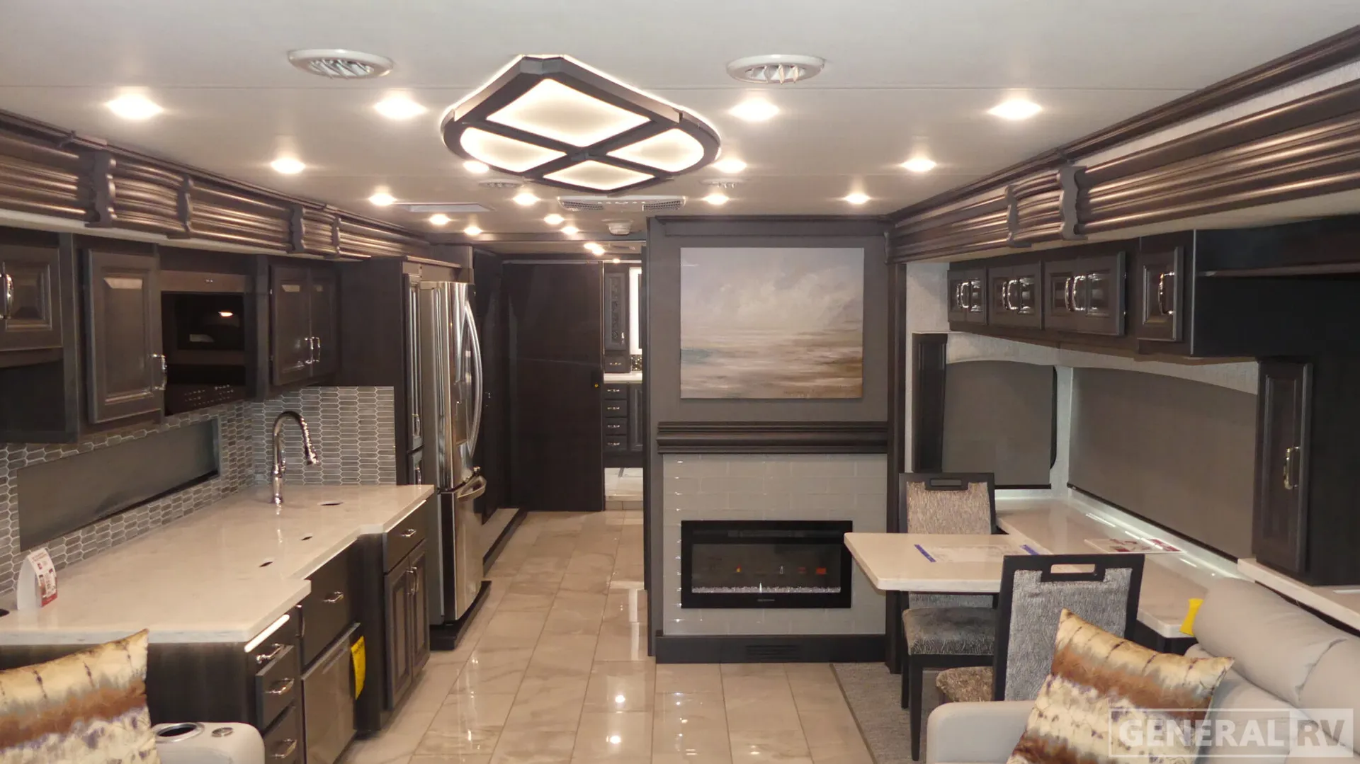 2026 Holiday Rambler Endeavor 38W - Photo 3