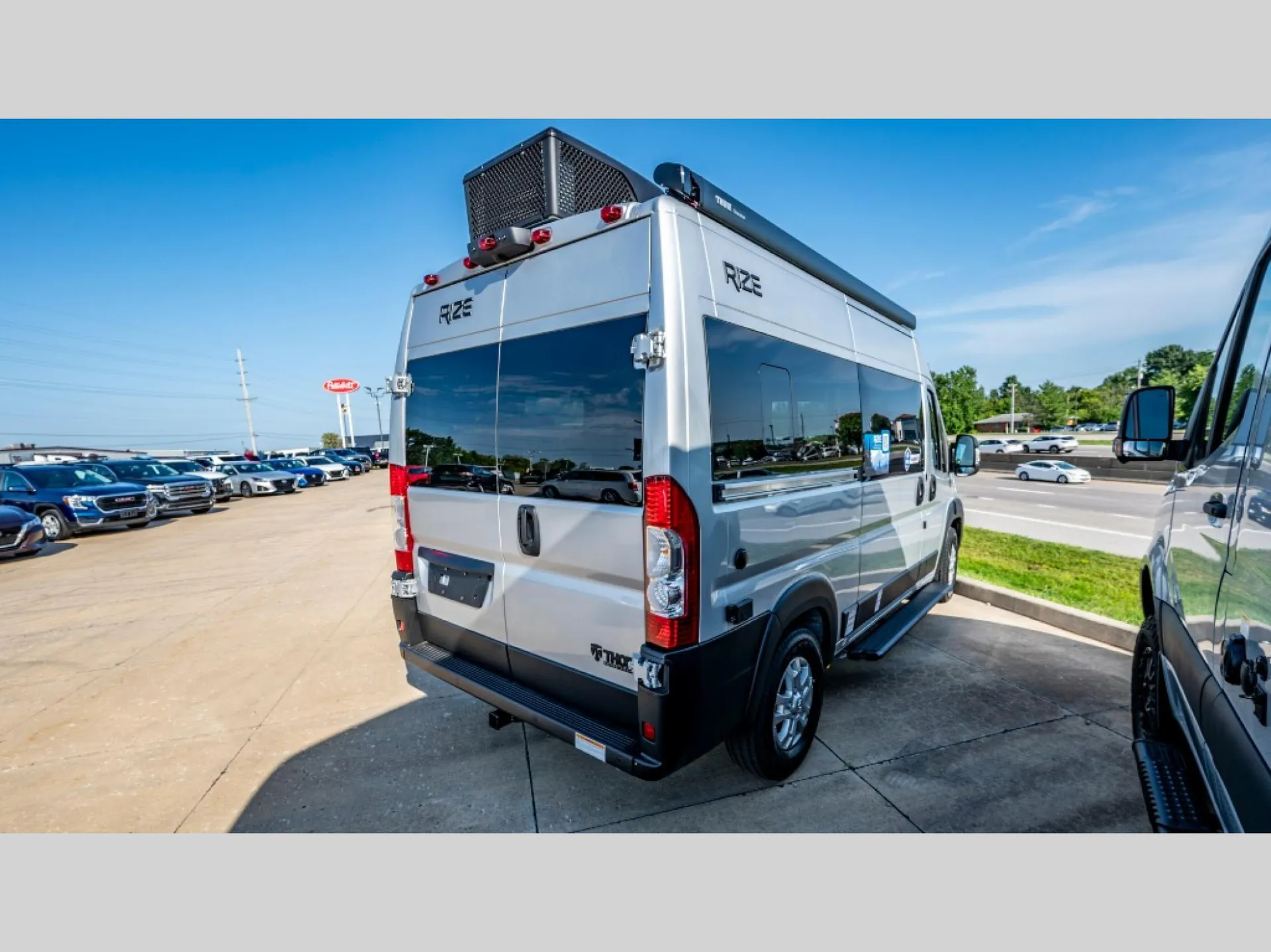 2027 Thor Motor Coach Rize 18Z - Photo 4
