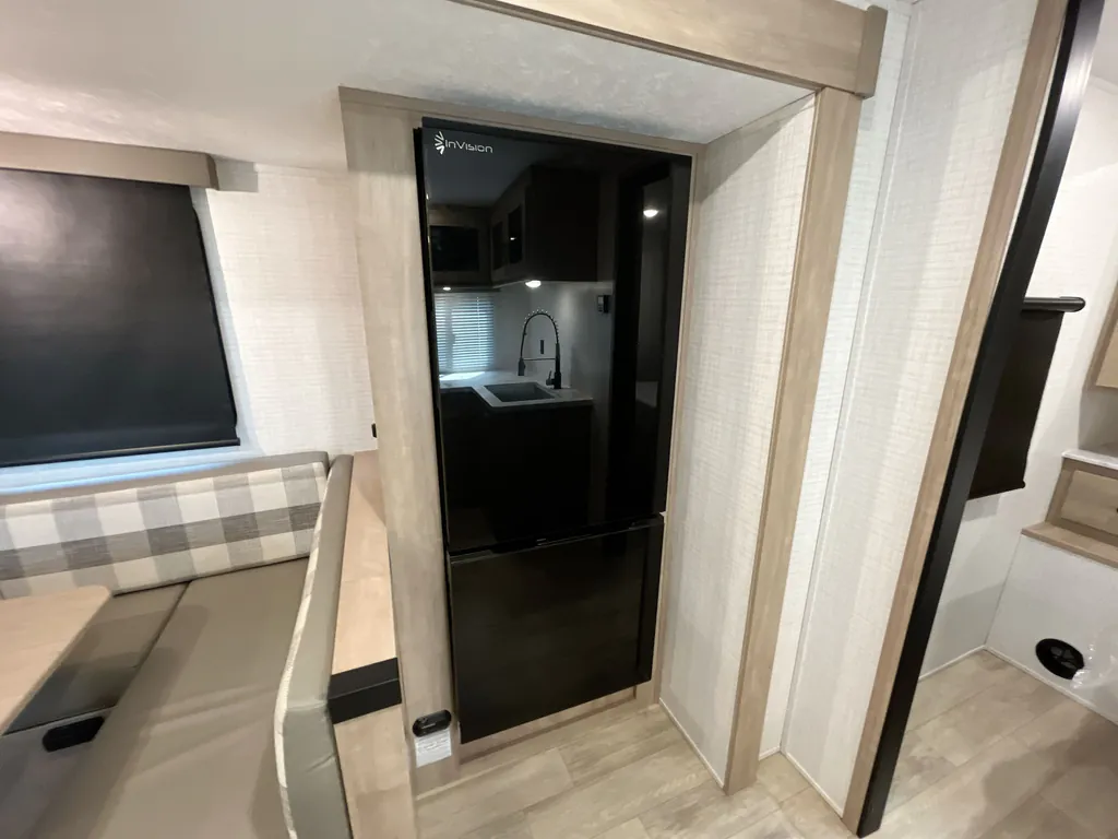 2025 Forest River Solaire 2430BHS, Photos photo 8
