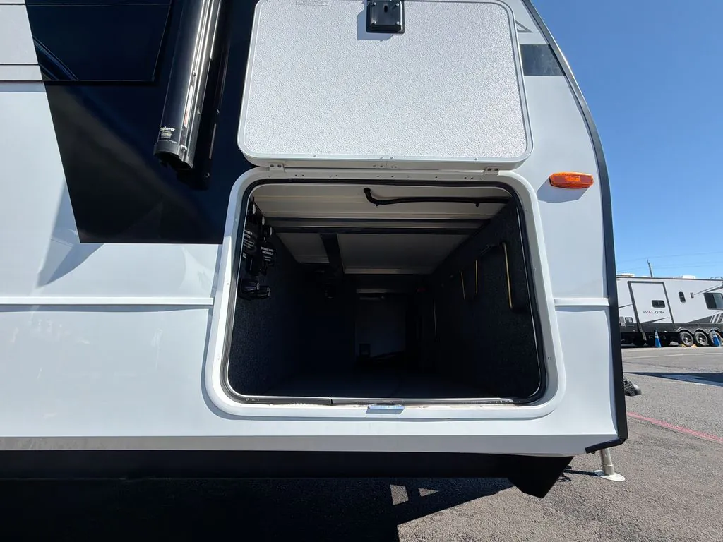 2026 Brinkley Model I 235, Photos photo 18