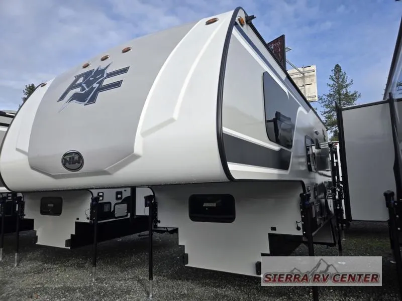 2026 Northwood Arctic Fox Camper 990 - Photo 4