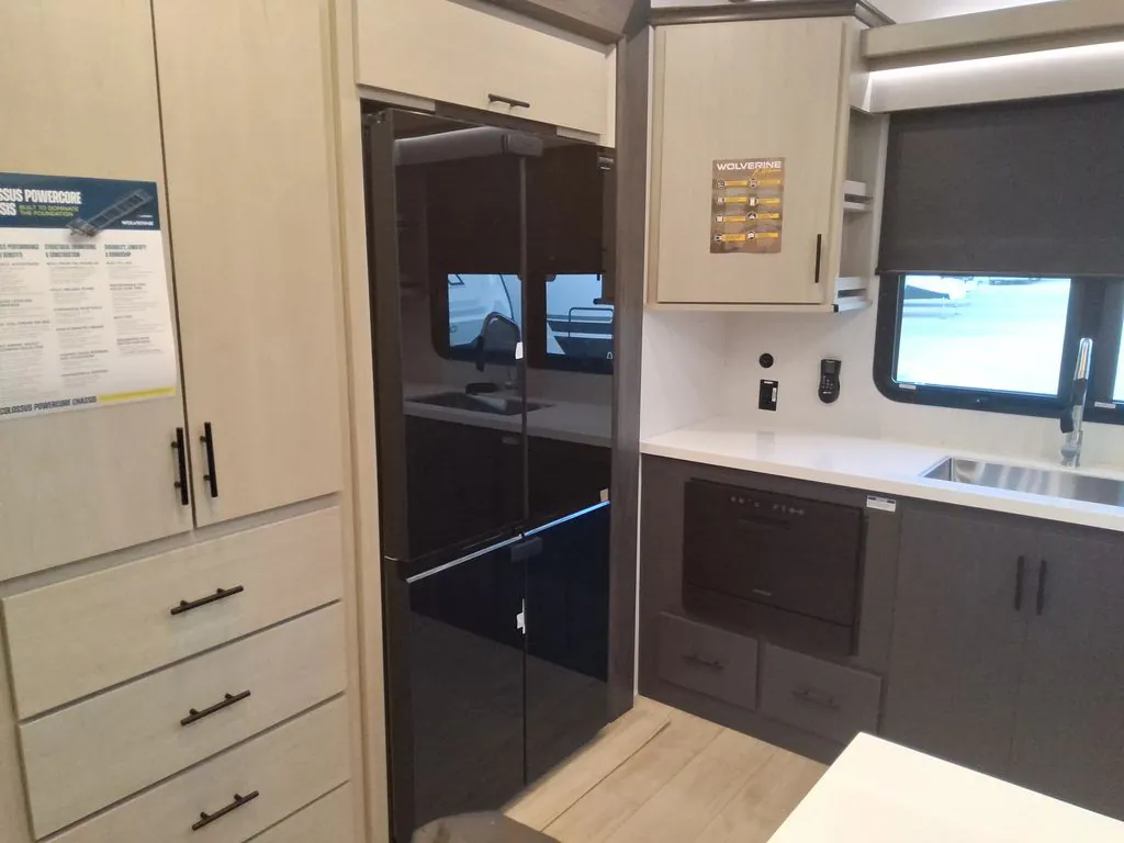 2027 Forest River RV WOLVERINE 32JF, Photos photo 20