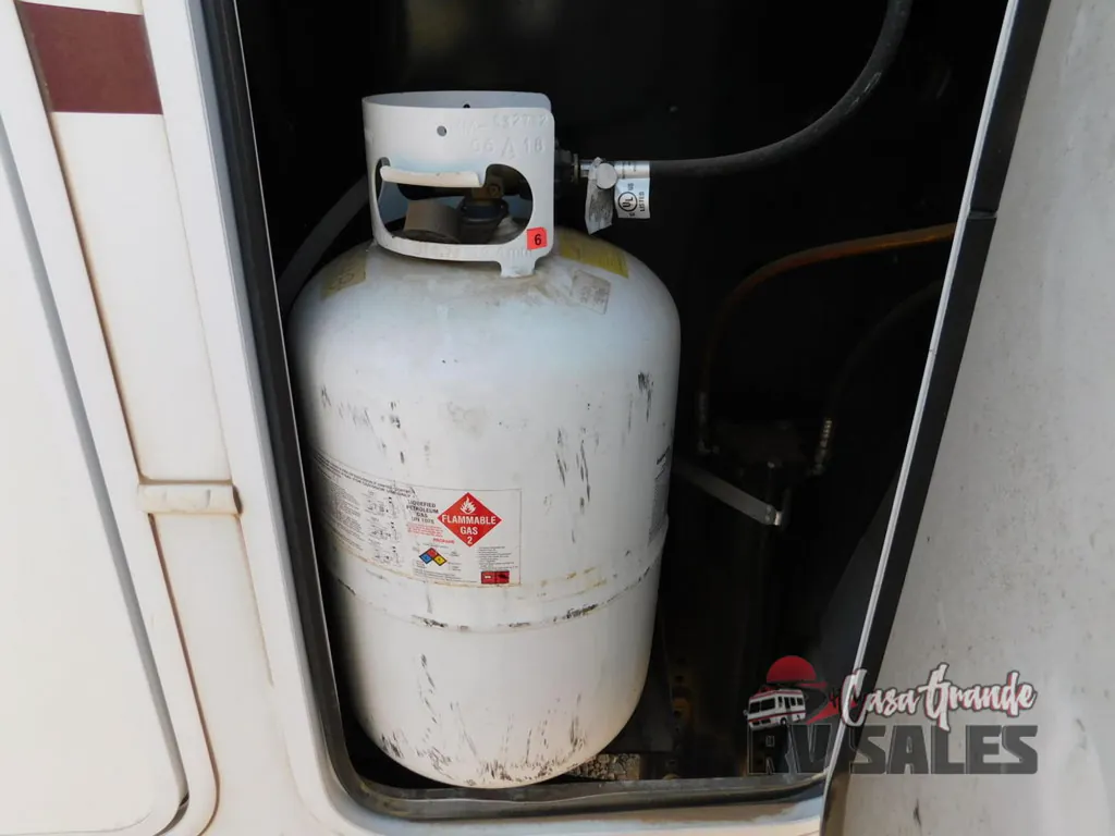 2012 Keystone Montana 3100RL, Photos photo 16