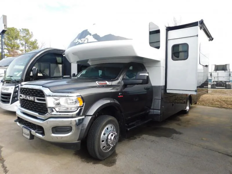 2025 Dynamax Corp Isata 5 Series 28SS - Photo 3
