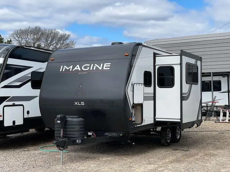2026 Grand Design Imagine XLS 17MKE - Photo 4
