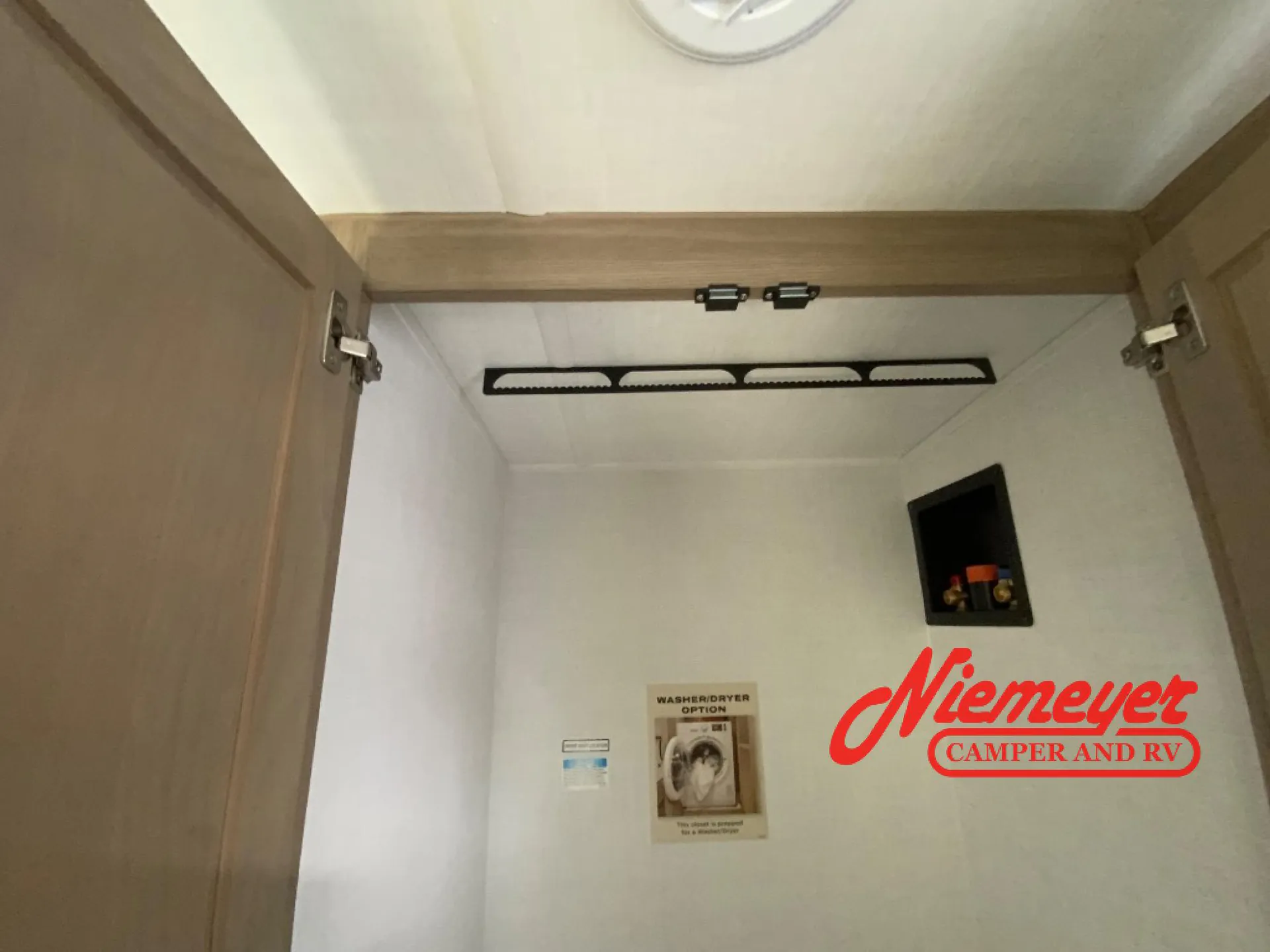 2027 Forest River Rockwood Mini Lite 2523MBR — Photo 7