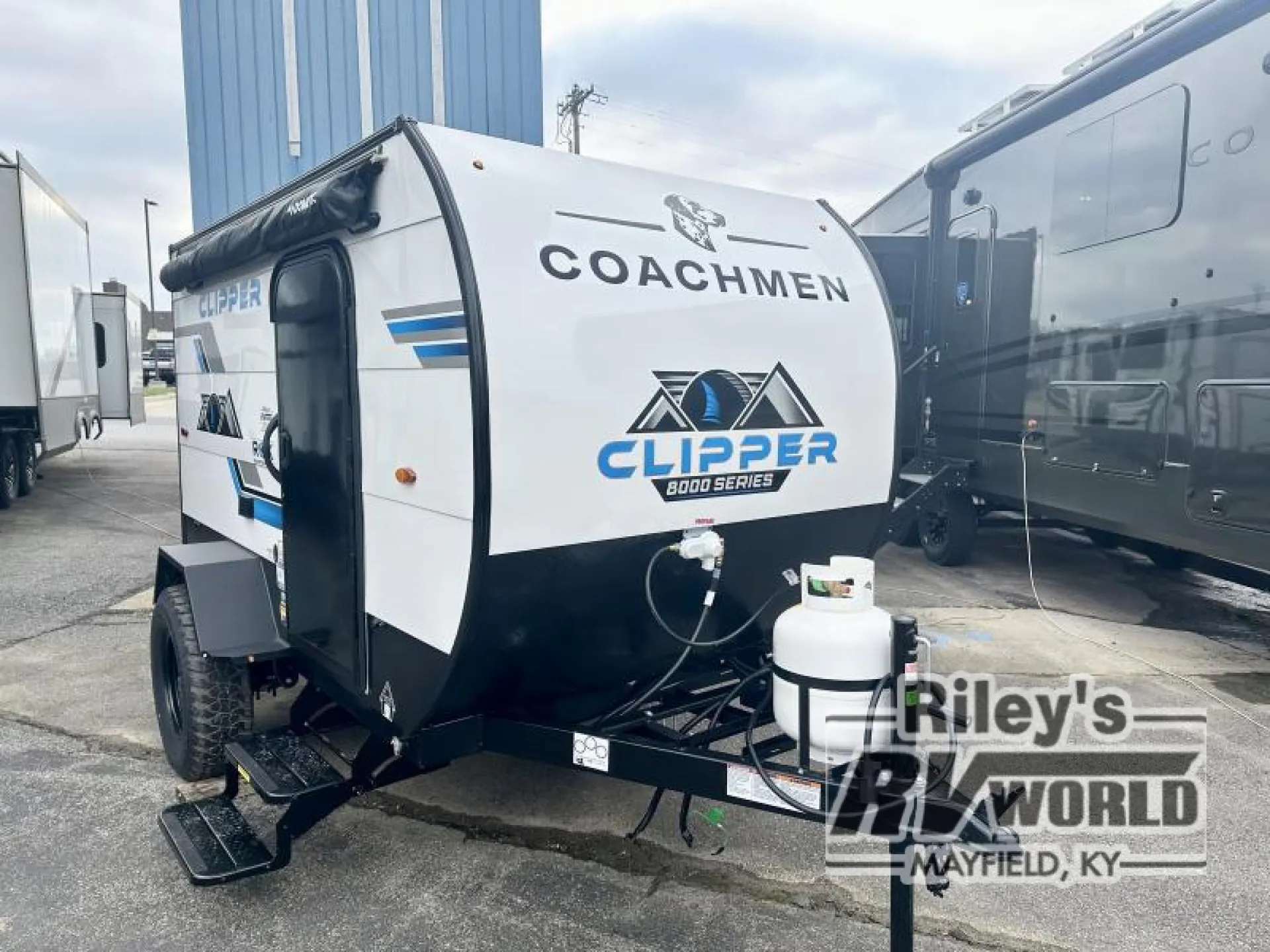 2025 Coachmen Clipper ROK 8000ROK - Photo 3