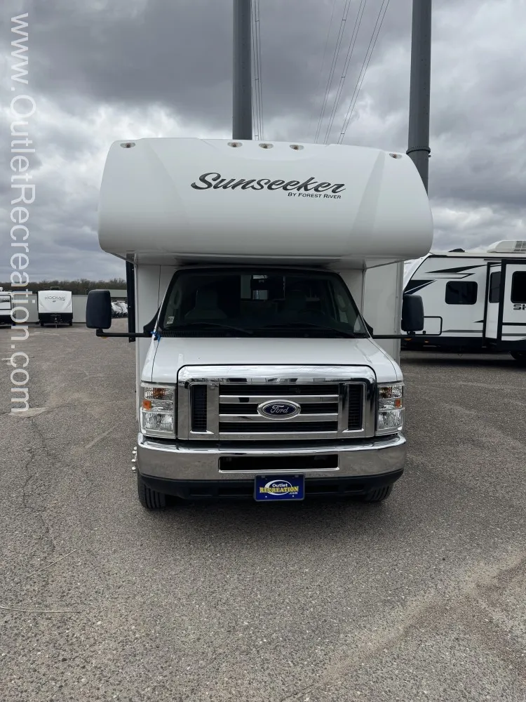 2016 Forest River Sunseeker 3050S - Photo 4