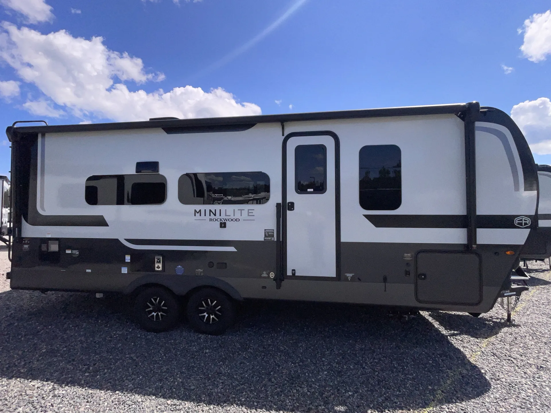 2027 Forest River Rockwood Mini Lite 2524FBT — campside