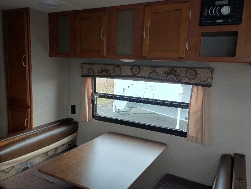 2018 Keystone Springdale 220BHWE, Photos photo 7