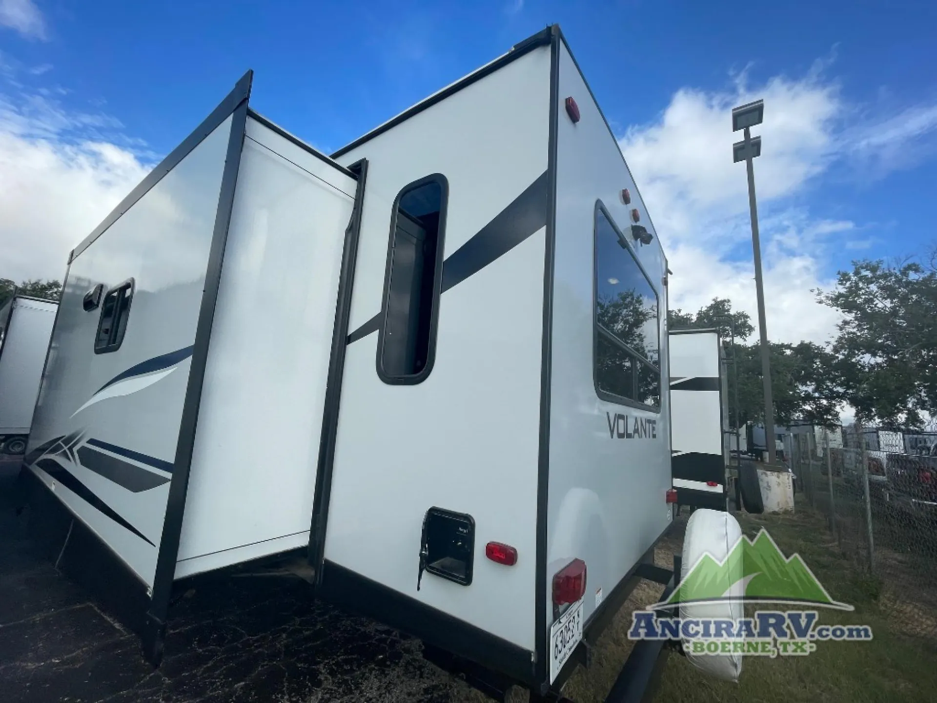2021 CrossRoads Volante 34RE - Photo 4
