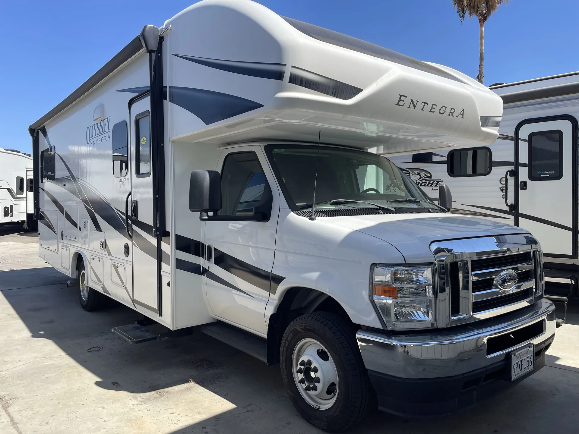 2024 Entegra Coach Odyssey 25R - Photo 2