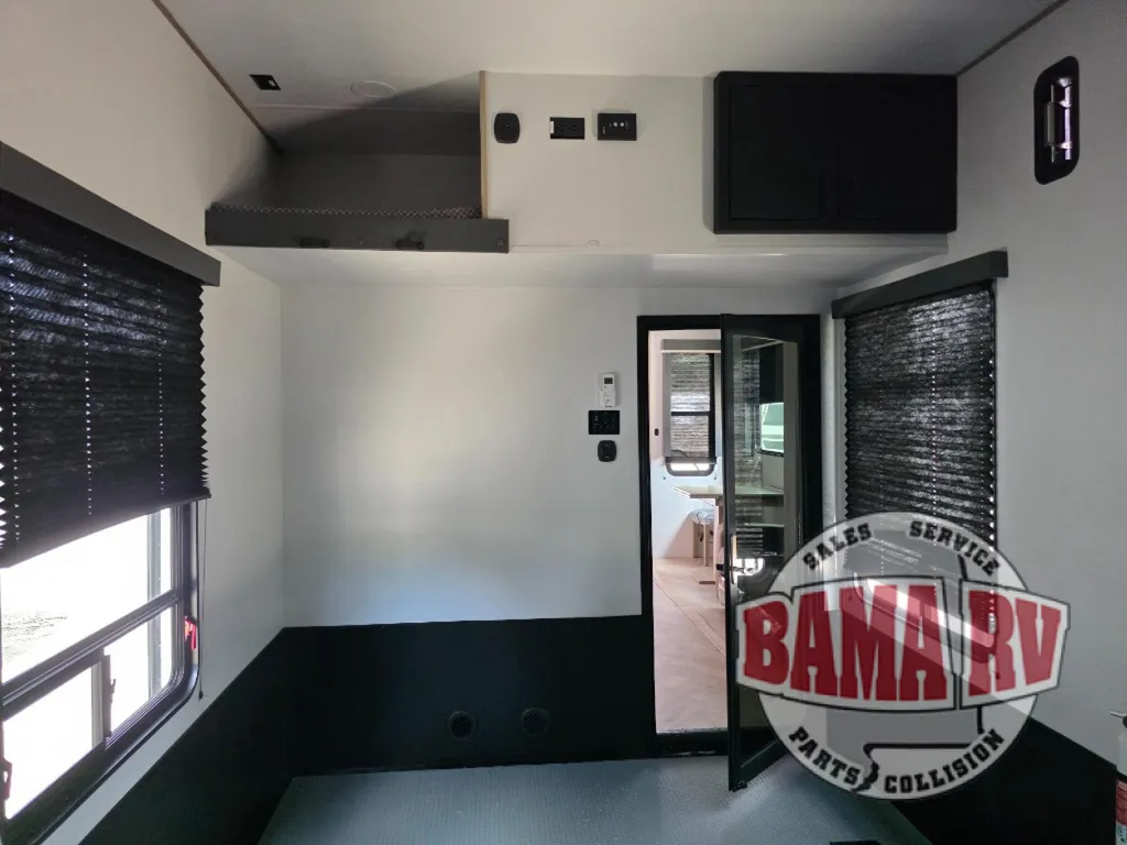 2026 Keystone RV Raptor Carbon Series 420, Photos photo 11