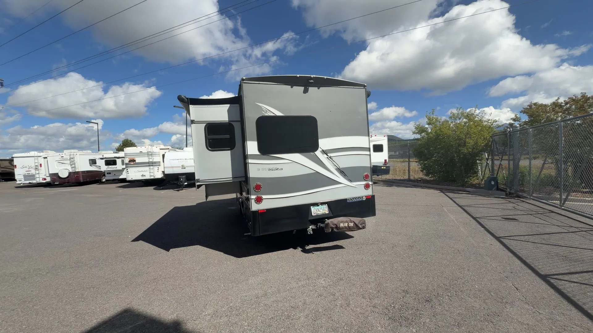 2019 Dynamax Corp Isata 3 Series 24FW - Photo 3