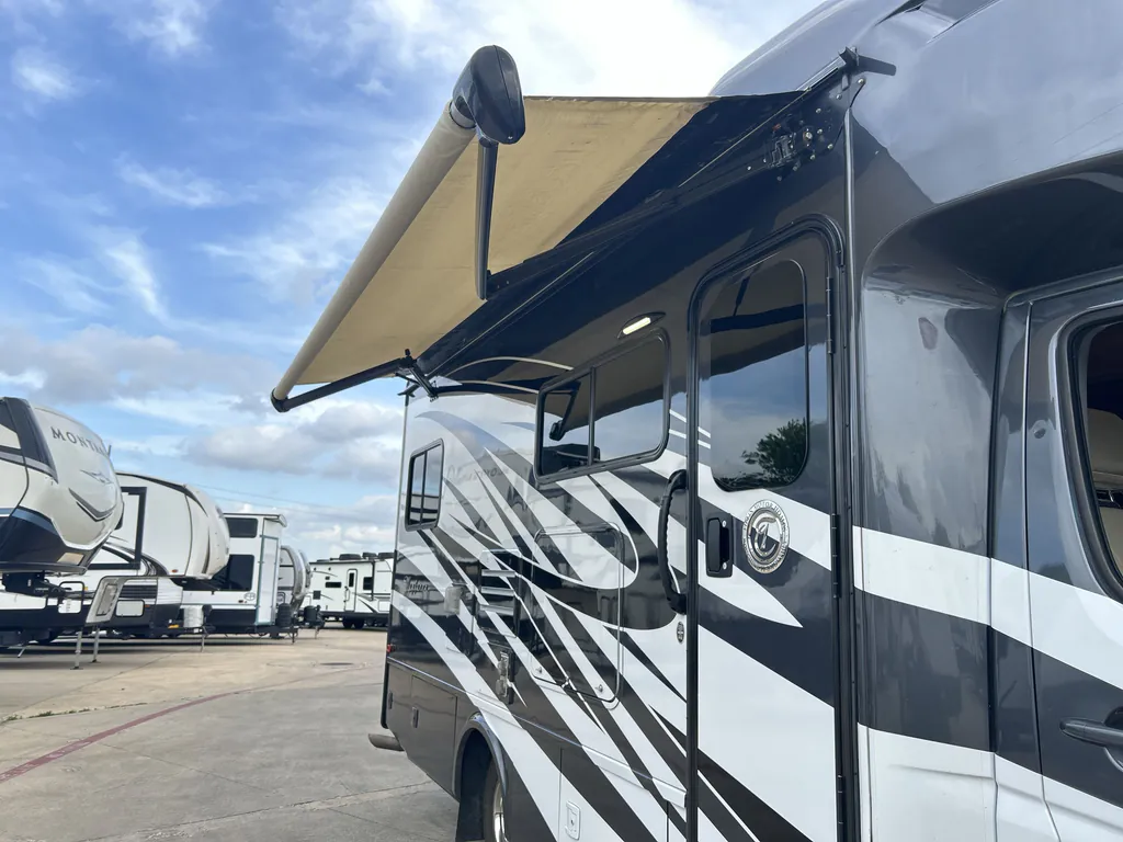 2017 Tiffin Wayfarer 24 QW, Photos photo 27