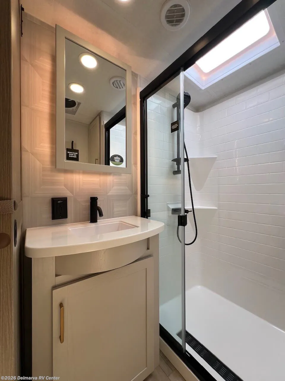 2027 Forest River Rockwood Signature 403SDB, Photos photo 30