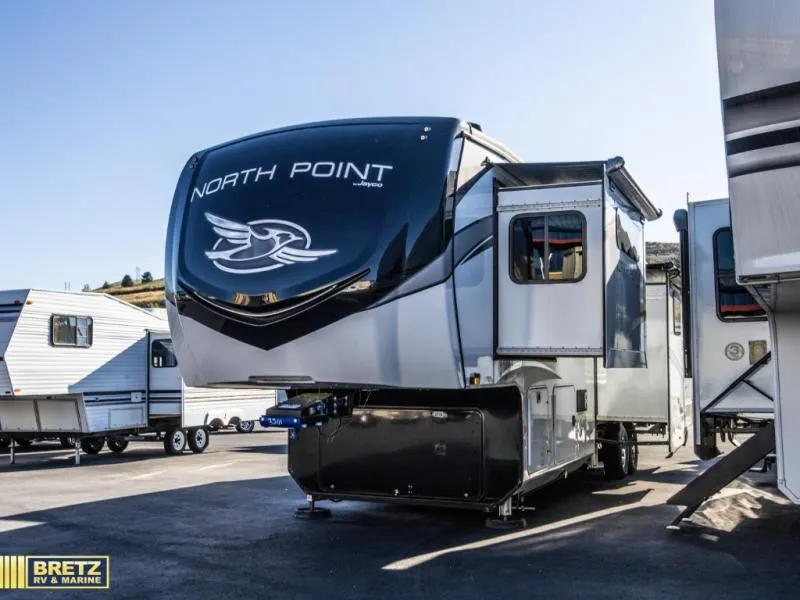 2022 Jayco North Point 377RLBH - Photo 4