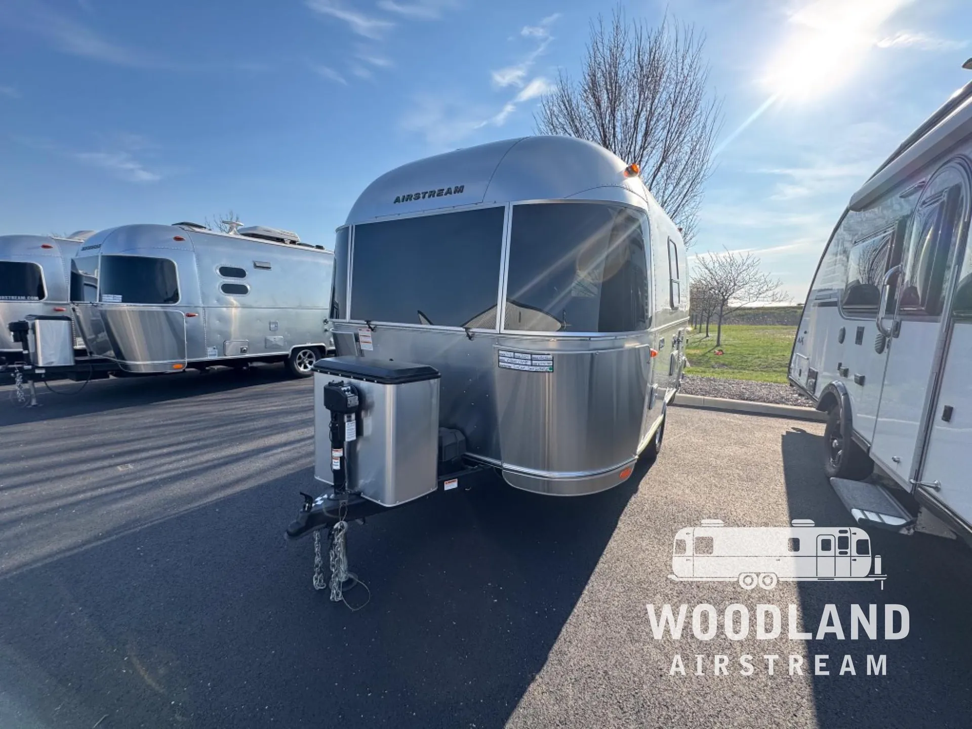 2024 Airstream Bambi 16RB - Photo 3