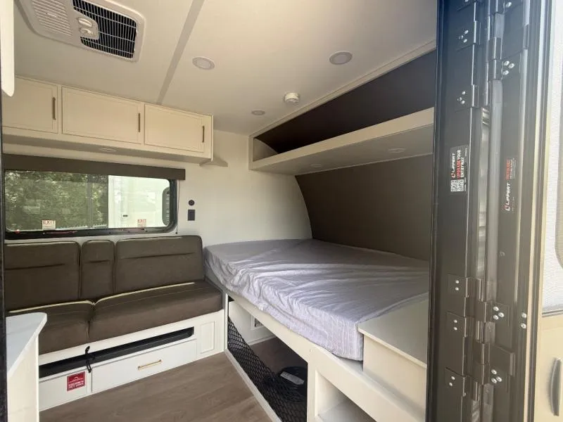 2026 Grand Design Transcend One 151BH - Photo 4