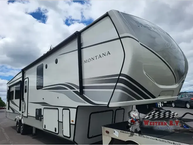2022 Keystone Montana 3931FB - Photo 2