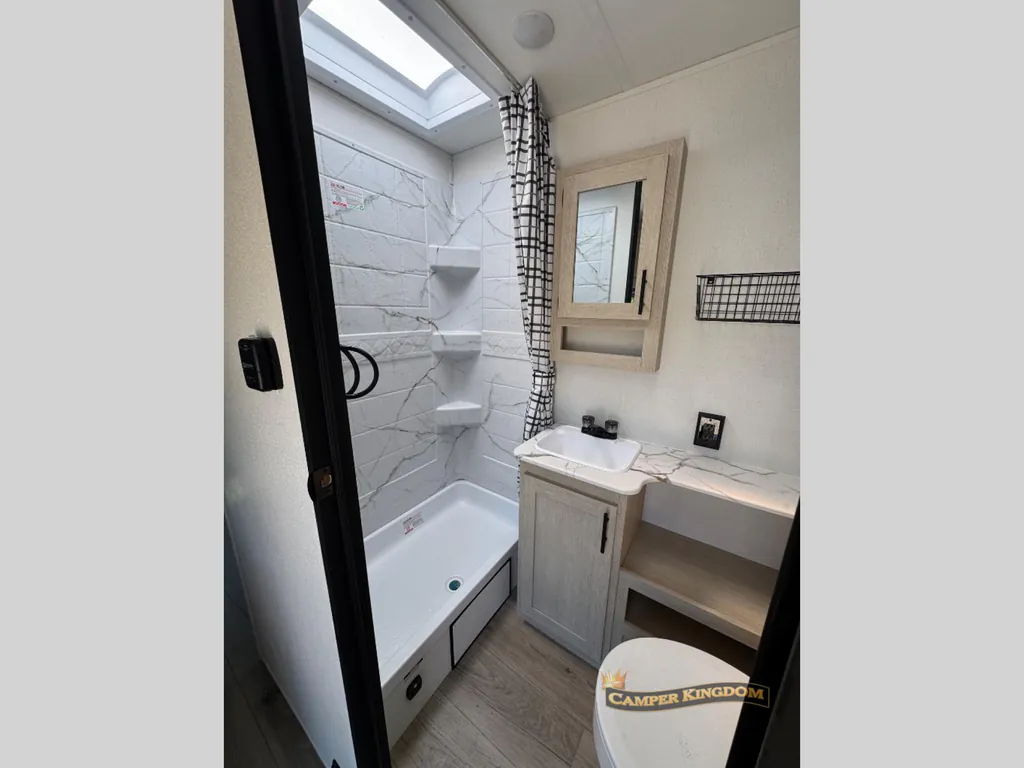 2026 Shasta RVs i-5 Edition 521CK, Photos photo 22