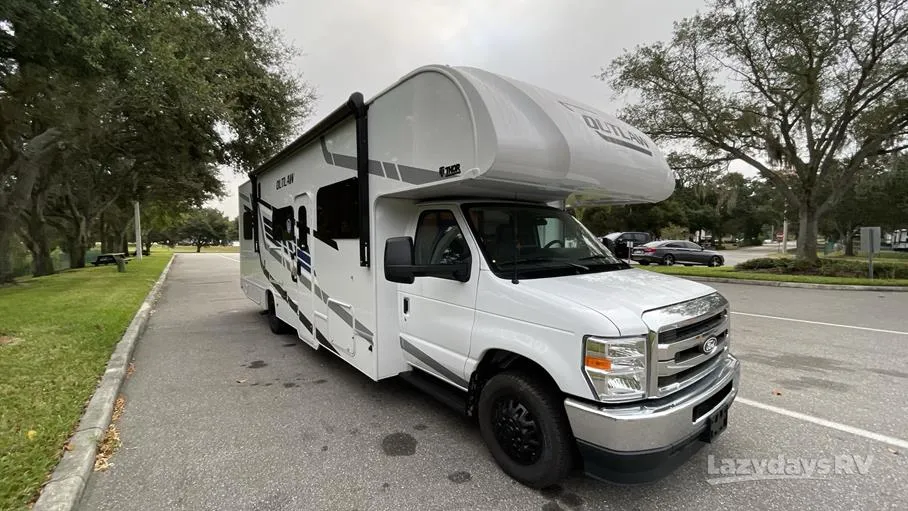 2026 Thor Motor Coach Outlaw 29J - Photo 2