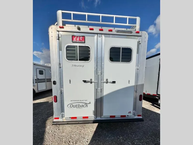 2022 Elite Mustang Spacious Living Quarters and Safe Transport (4 Horse) - Photo 3