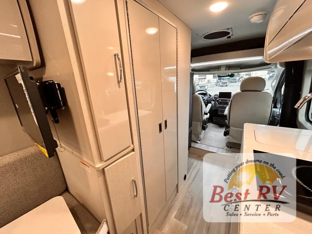 2026 Thor Motor Coach Tellaro 20U, Photos photo 69