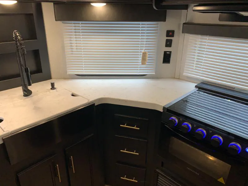 2021 Forest River Cherokee 274VFK, Photos photo 17