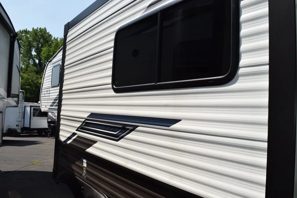 2023 Palomino Puma 265RDS dealer photo 5 from Pete's RV Center
