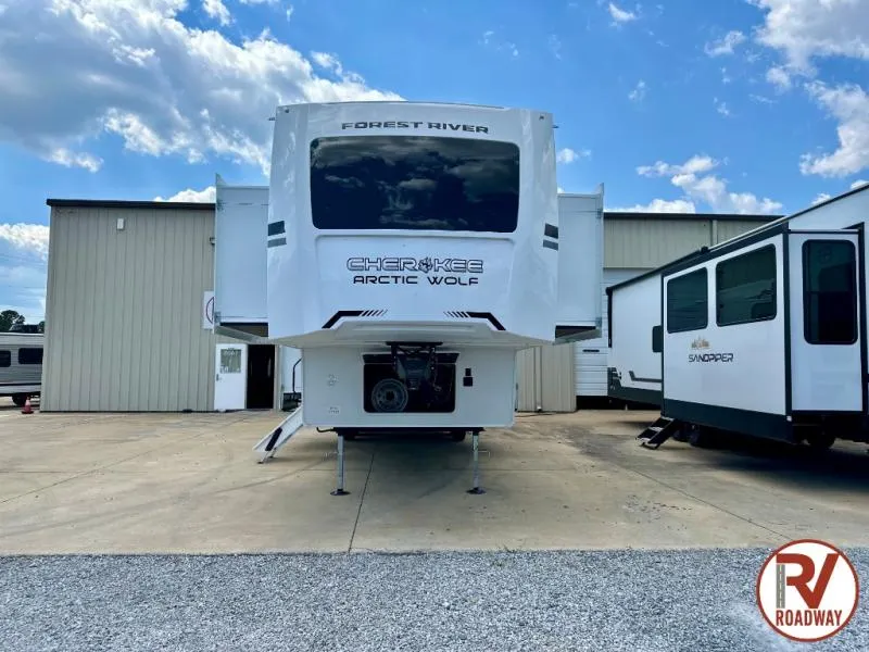 2026 Forest River Cherokee Arctic Wolf 3950SUITE - Photo 2