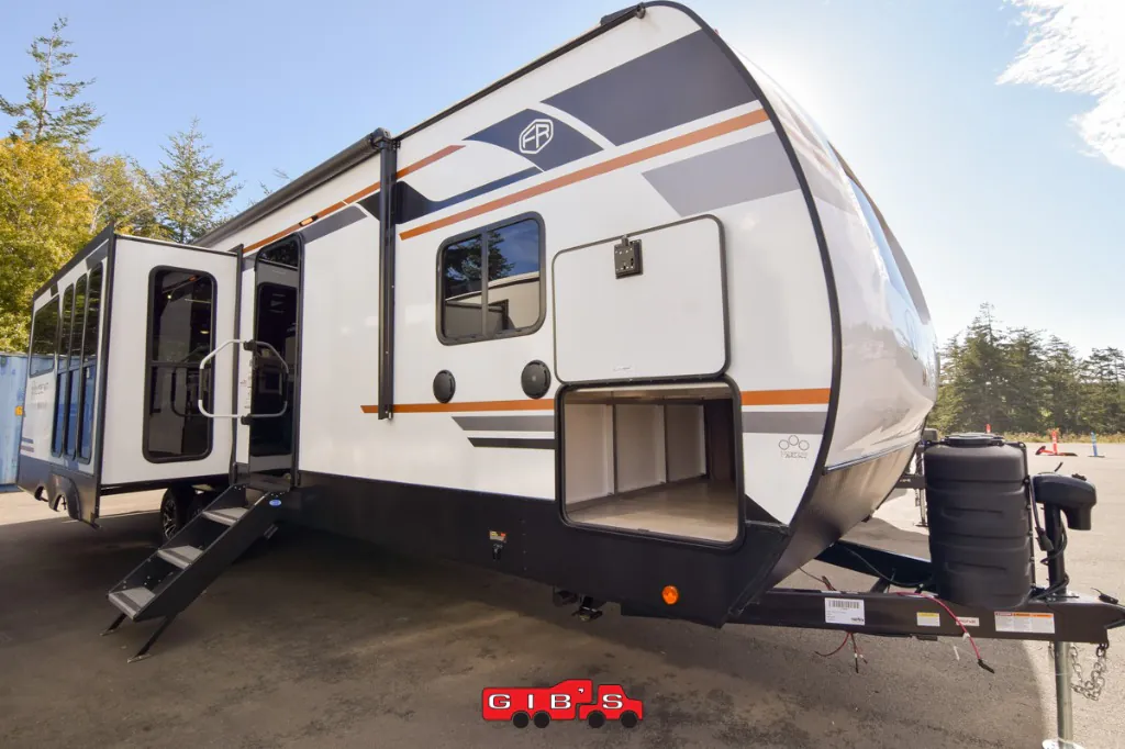 2026 Forest River Wildcat Maxx 278RLX dealer photo 1 from Gib's RV Superstore