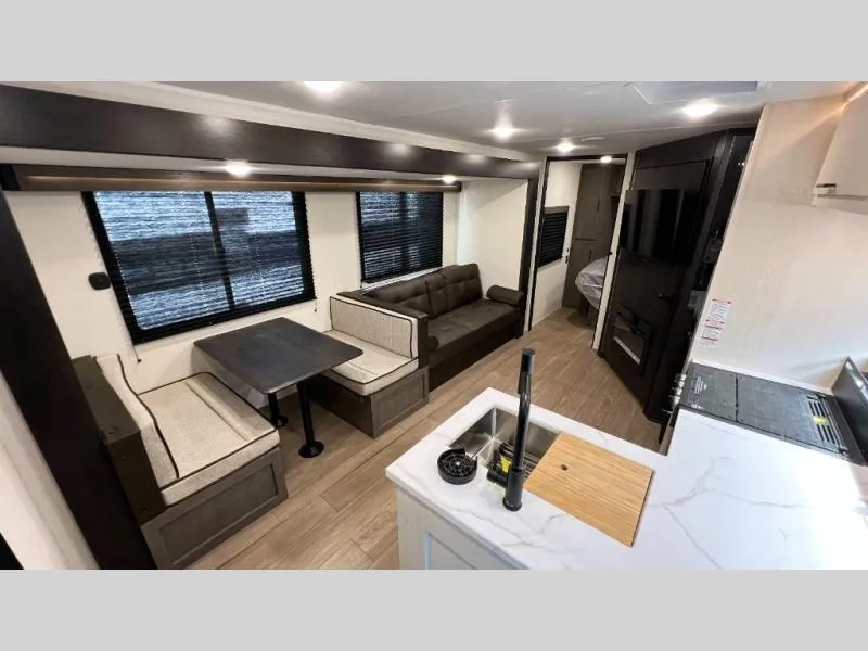 2026 Forest River RV Cherokee Alpha Wolf New    27BHX-L - Photo 4