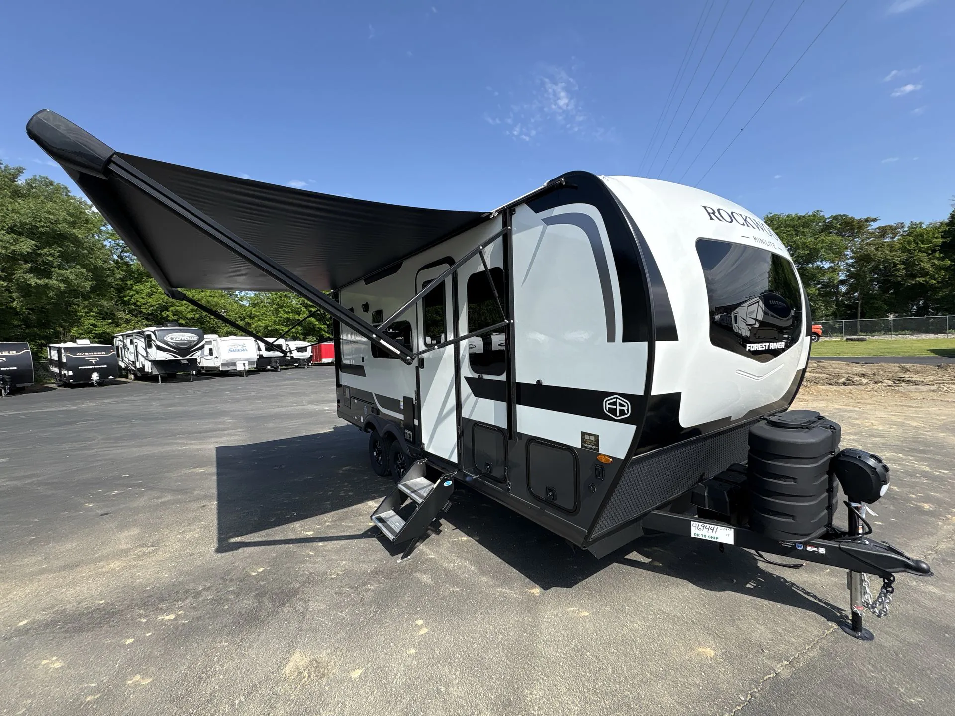 2026 Forest River Rockwood Mini Lite 2108RB - Photo 2