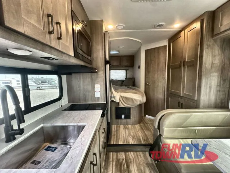 2026 Gulf Stream RV Yellowstone 6237LE - Photo 2