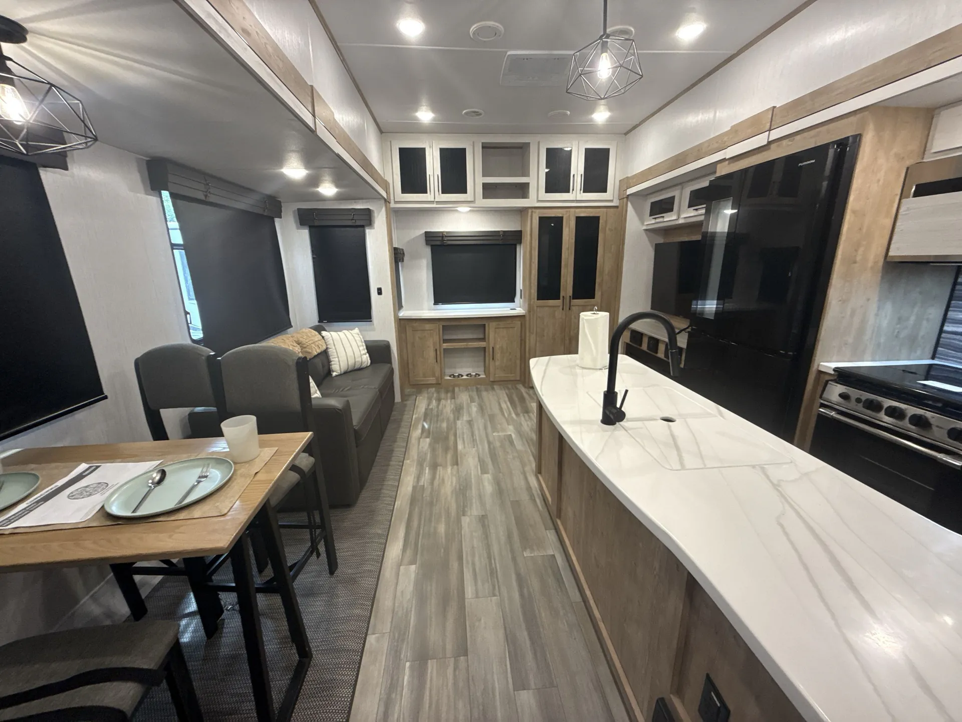 2023 Heartland Milestone 333MB — living area main