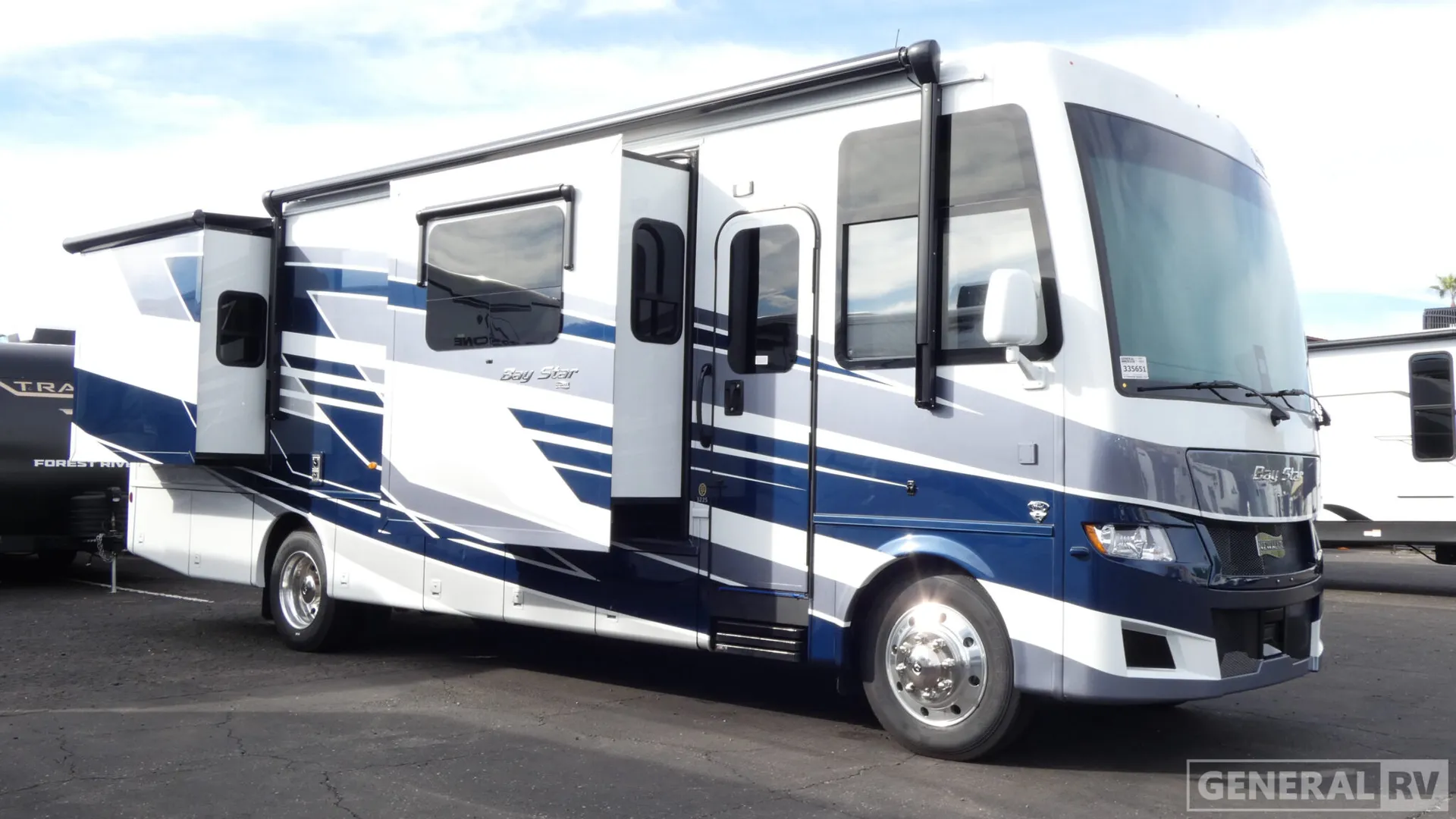 2026 Newmar Bay Star 3225 - Photo 2