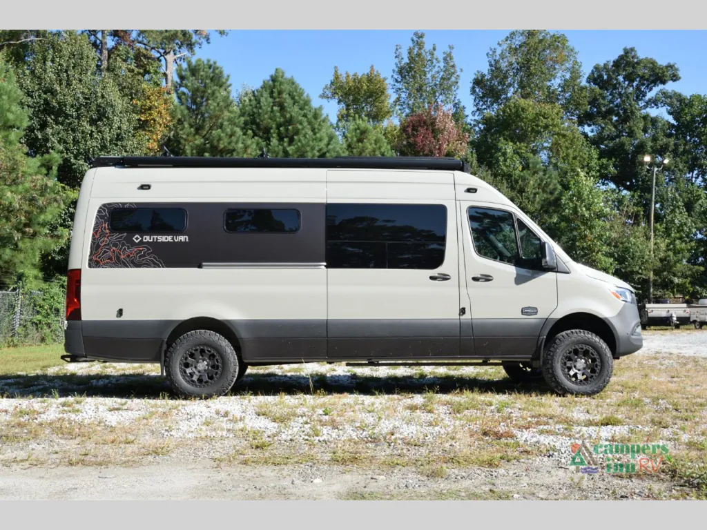 2023 Outside Van Approach 170, Photos photo 49
