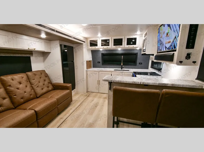 2024 Forest River Grand Surveyor 268FKBS - Photo 4