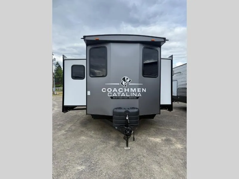 2025 Coachmen Catalina Destination Series 39MKTS - Photo 3