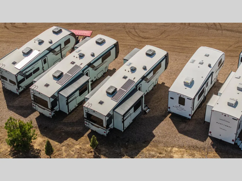 2026 Forest River Rockwood Signature R372RL, Photos photo 30