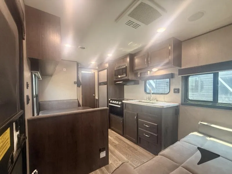 2022 Jayco Jay Flight SLX 8 264BH - Photo 3