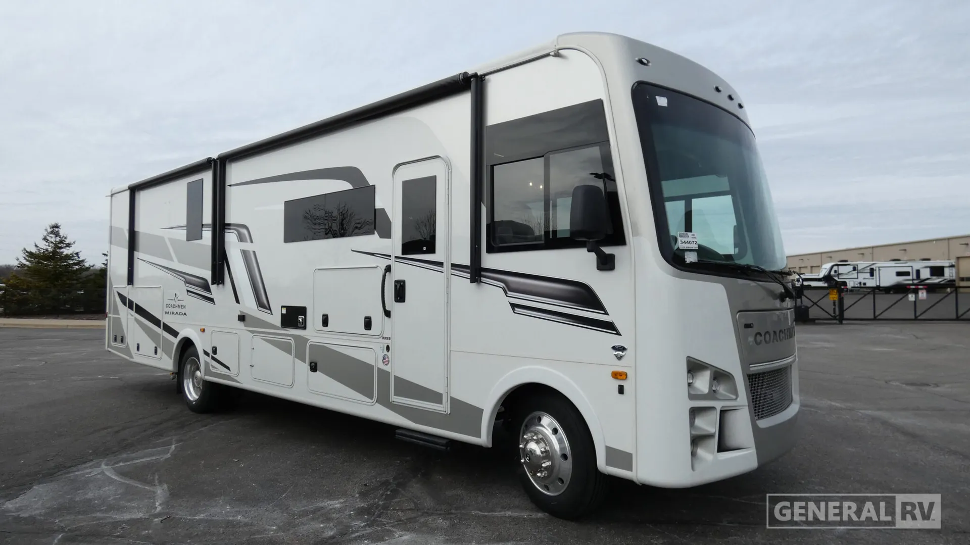 2026 Coachmen Mirada 33SS - Photo 2
