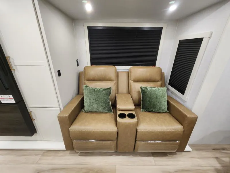 2026 Brinkley Model Ix 23X, Photos photo 23