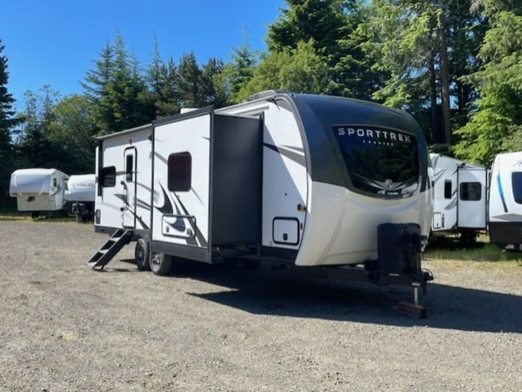 2025 Venture RV SportTrek Touring Edition SPORTTREK TOURING 27' W/KING BEDROOM SUITE! - Main photo